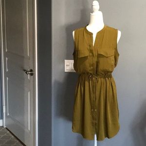 Great causal sleeveless dress!